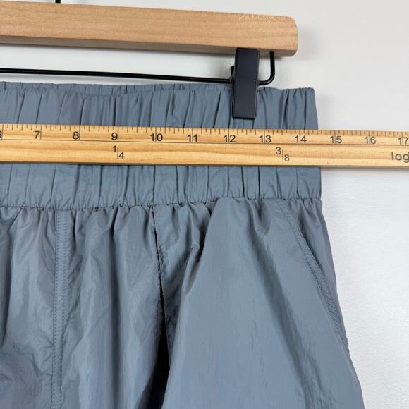 Fabletics Jogger Women's Medium Gray Ultra High-Waisted Piped Athleisure Active - Picture 8 of 9